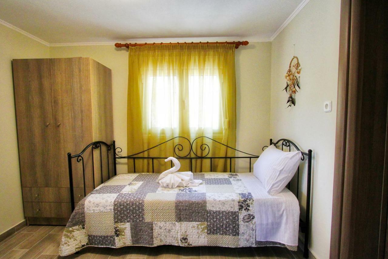 The House Of Olive Trees Villa Nea Iraklitsa Екстериор снимка